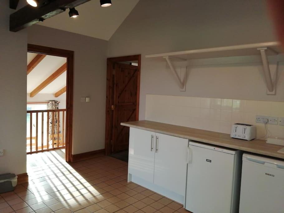Appartement The Barn. à Carmarthen Extérieur photo
